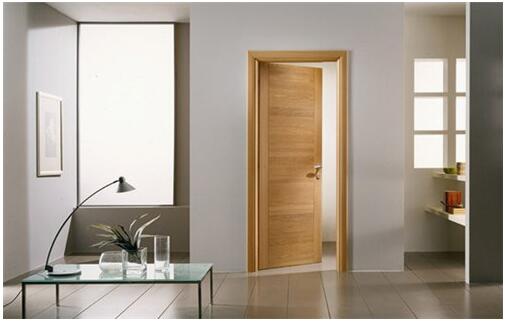 What Is the Wooden Door of 200 Yuan Bedroom?