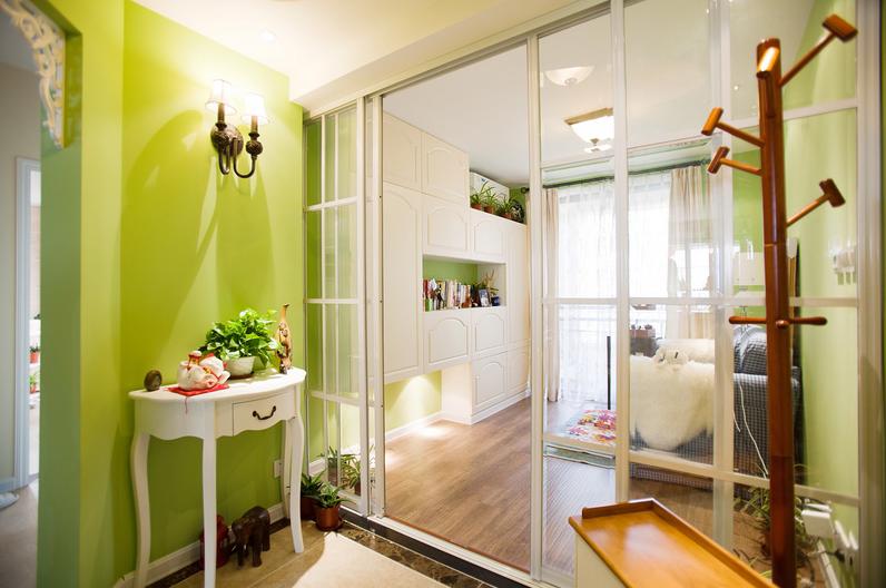 What Are the Common Maintenance Methods for Glass Doors?