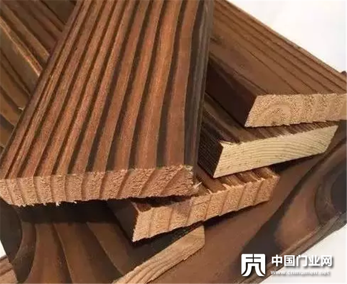 Manual Veneer Is Easy to Blister. How to Stick Solid Veneer without Foaming and Cracking?