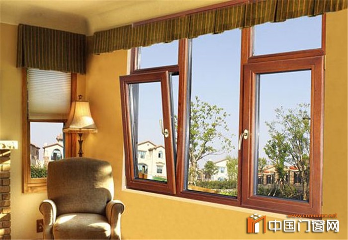 What Are the Advantages of Wooden Window? What Should Be Paid Attention to in Cleaning?