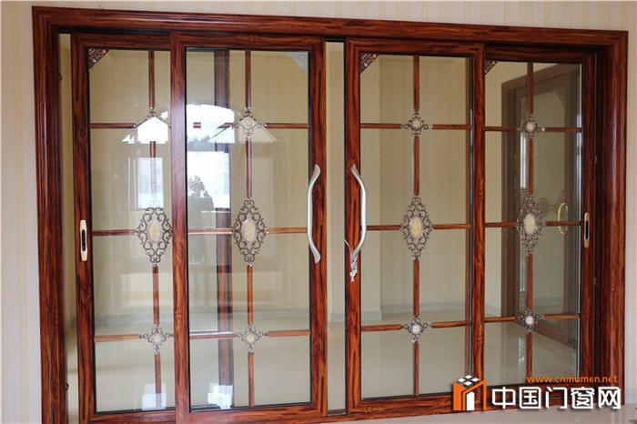 What Are the Differences between Sliding Door and Hanging Door?