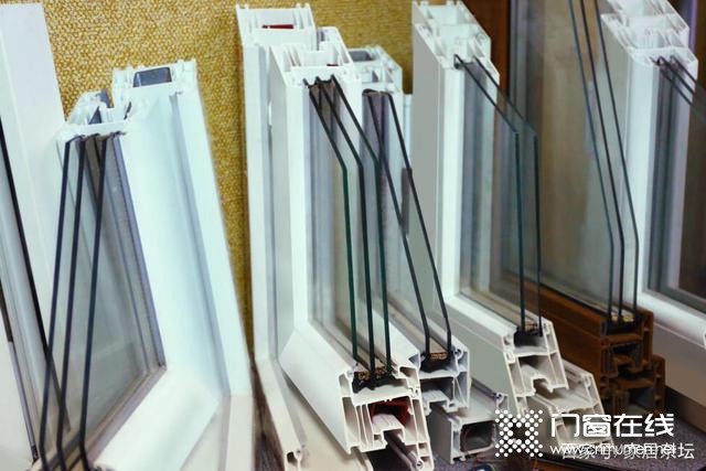 塑钢窗和断桥铝哪种更保温？保温性能与哪些因素有关？