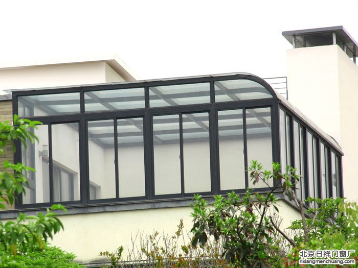 Curved Glass Roof Sun Room