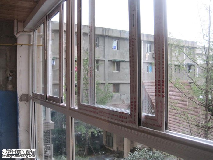断桥铝门窗中推拉窗不适合家庭安装